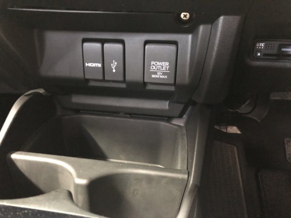 センターロアカバーの取り外し